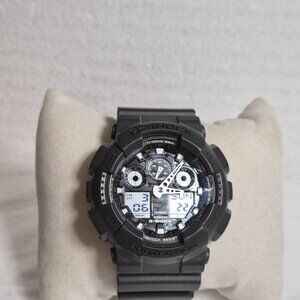 Casio G Shock Gray and black NWOT condition